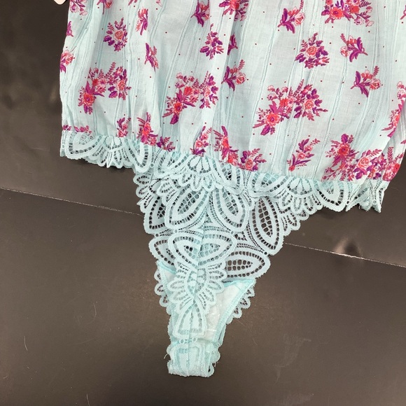 Free People Blue Pink Angela Floral Print Lace Bodysuit Off Shoulder Small - Picture 10 of 15